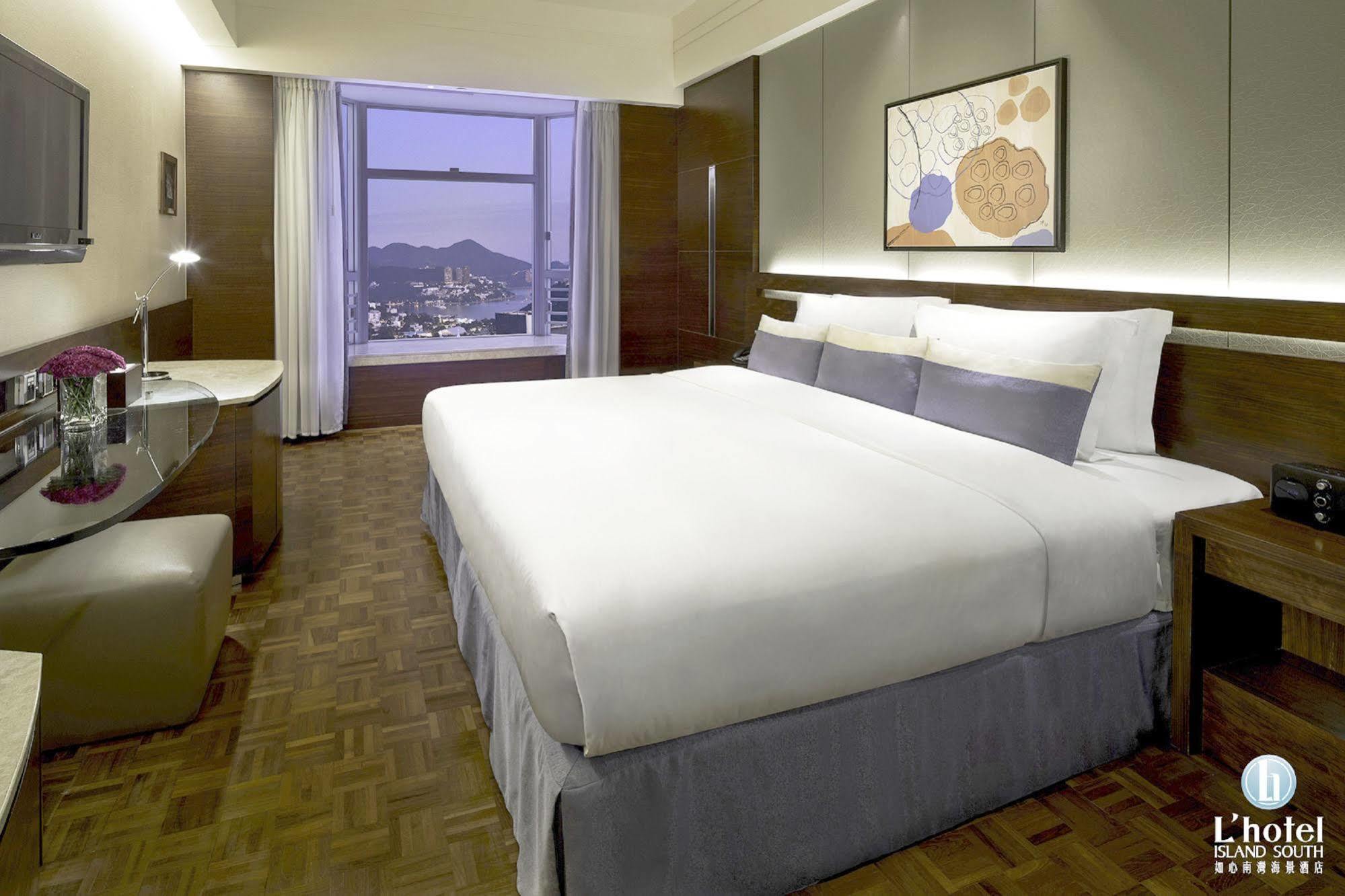 Nina Island South 4* 香港